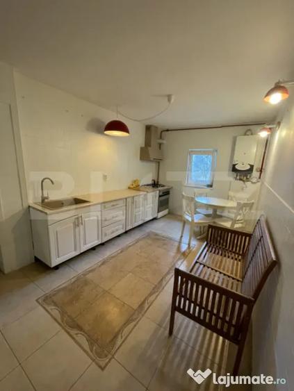 Apartament cu 3 camere decomandat în Obcini