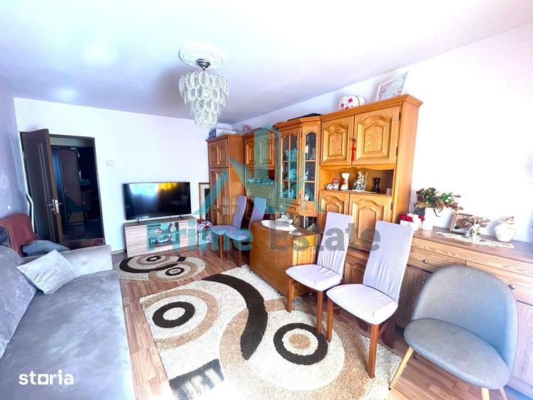 Apartament cu 2 camere decomandat în Între Lacuri
