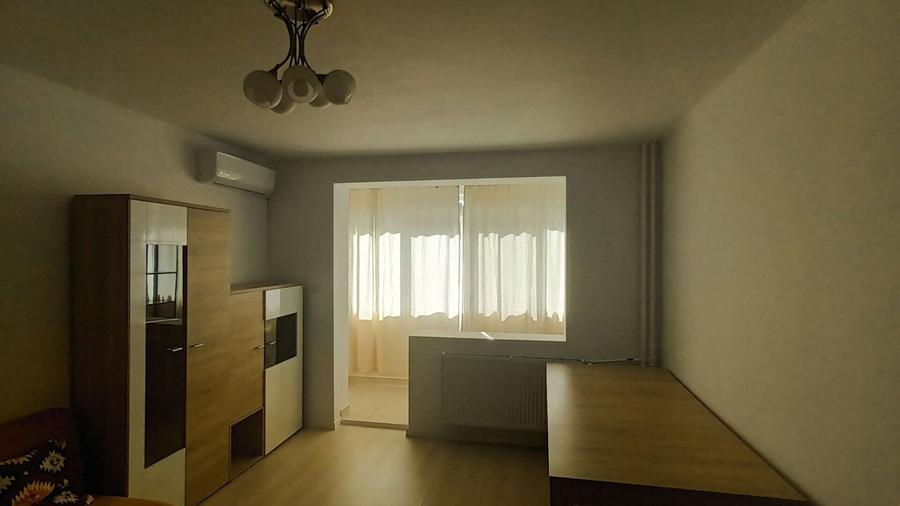 Apartament cu 2 camere semidecomandat, mobilat în Liviu Rebreanu