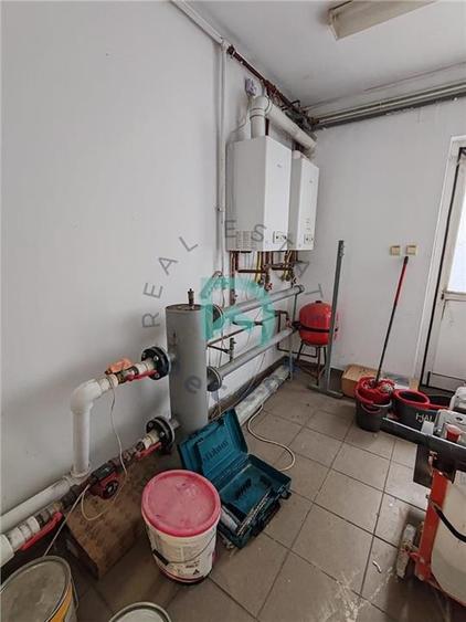 Spațiu industrial, de 828 mp, în Prejmer
