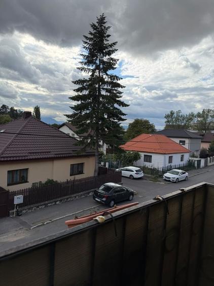 Garsonieră decomandată în Bartolomeu