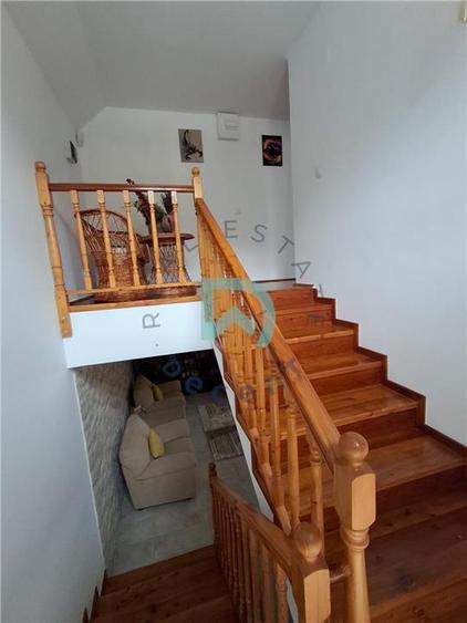 Casă individuală cu 5 camere cu Teren 700 Mp în Dâmbul Morii