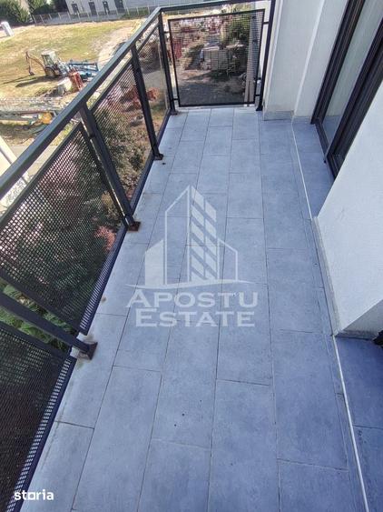 Apartament cu 3 camere decomandat în Dumbrăvița