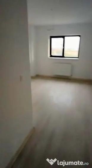 Apartament cu 2 camere semidecomandat în Titan