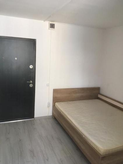 Garsonieră în Apărătorii Patriei