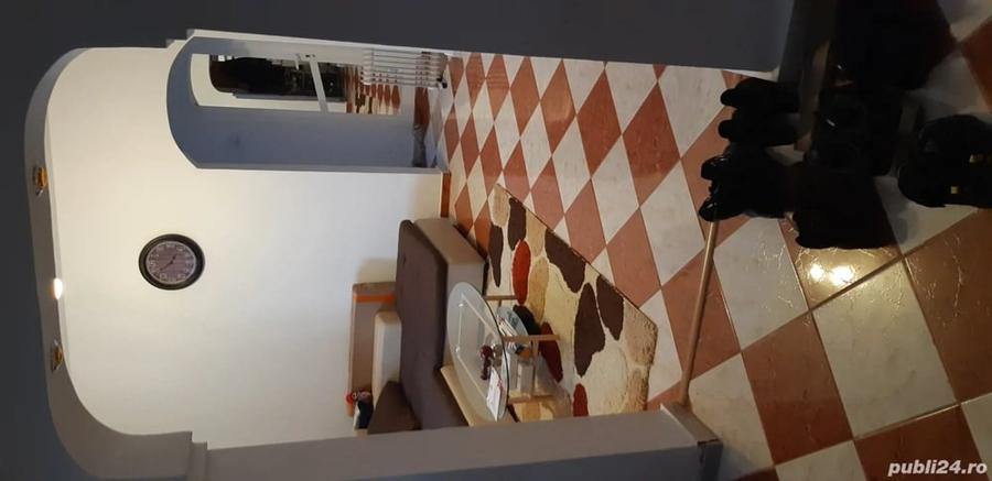 Apartament cu 4 camere semidecomandat în Big