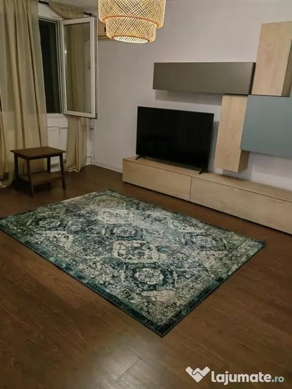 Apartament cu 2 camere decomandat în Drumul Taberei