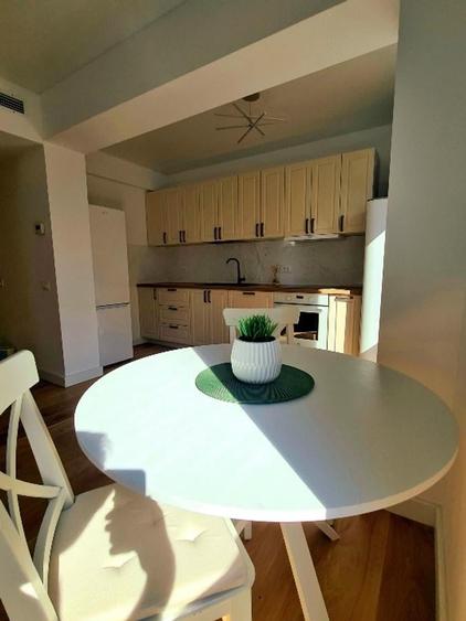 Apartament cu 3 camere decomandat în Timpuri Noi