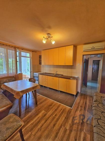 Apartament cu 2 camere semidecomandat, mobilat în Rogerius