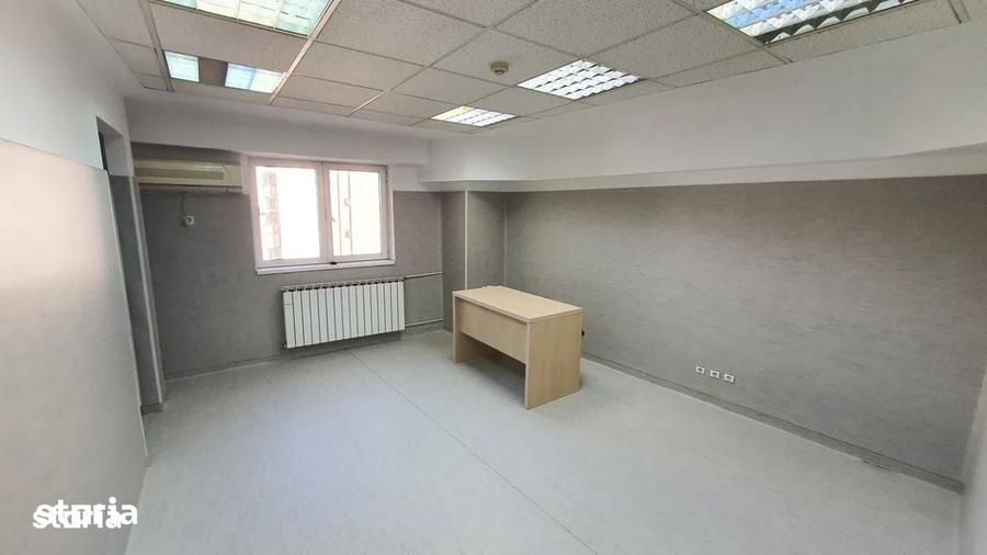 Spațiu comercial, de 525 mp, în Centrul Civic