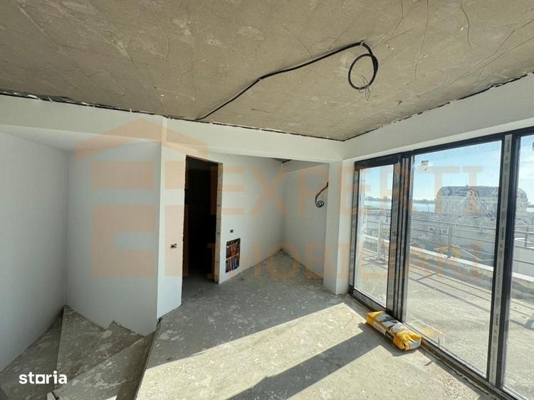 Casă cu 4 camere cu Teren 214 Mp în Palazu Mare