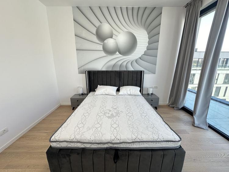 Apartament cu 4 camere decomandat în Herăstrău