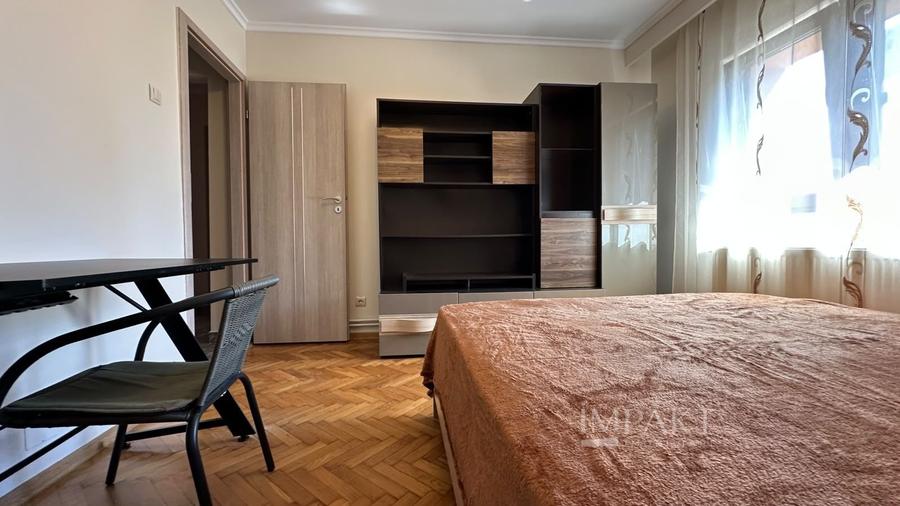 Apartament cu 3 camere decomandat, mobilat în Zorilor