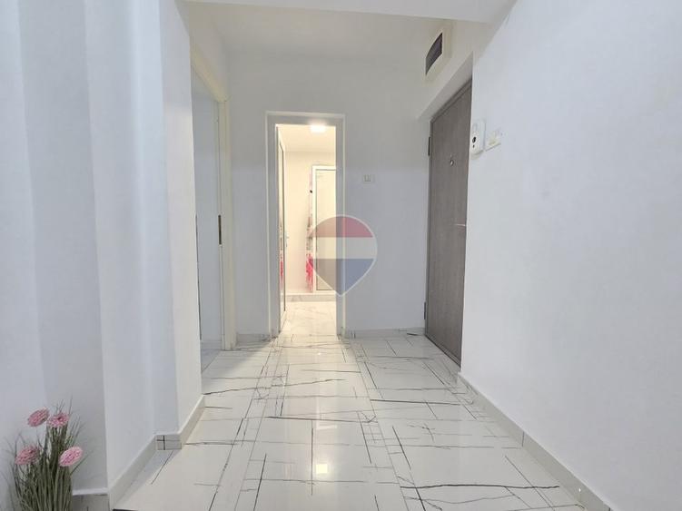 Apartament cu 2 camere decomandat, mobilat în Sud