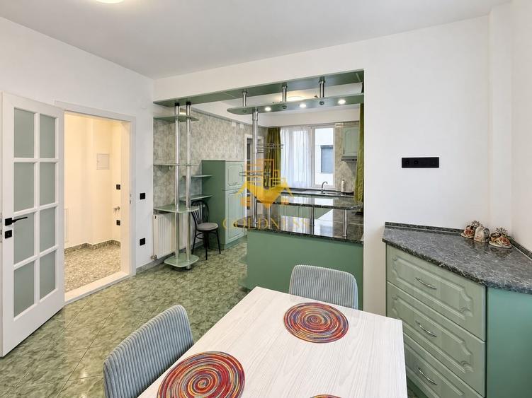 Apartament cu 2 camere semidecomandat, mobilat în Mărăști