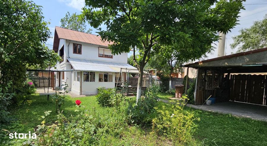 Casă cu 4 camere cu Teren 400 Mp în Central