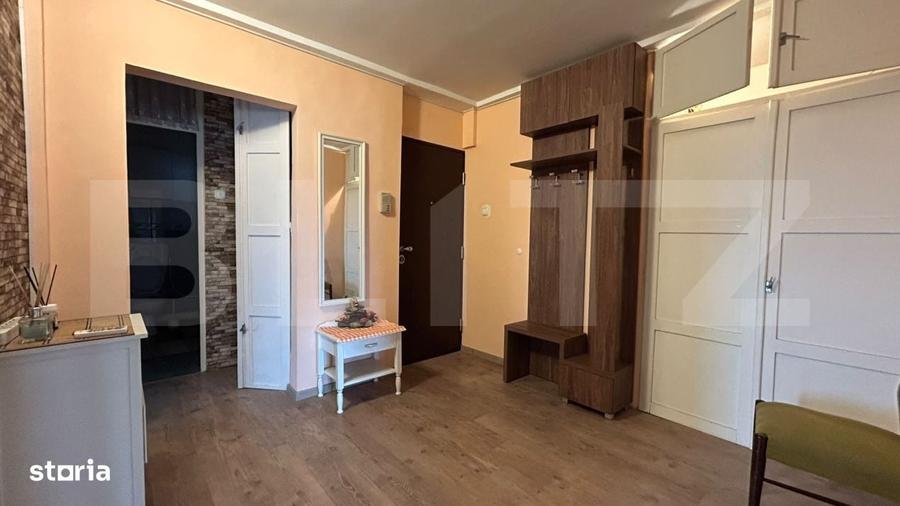 Apartament cu 4 camere decomandat în Rogerius