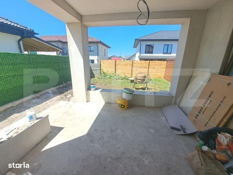 Casă cu 4 camere în Noua