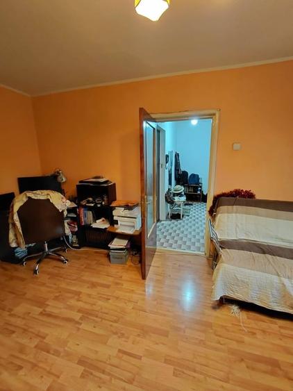 Apartament cu 2 camere semidecomandat în Obor