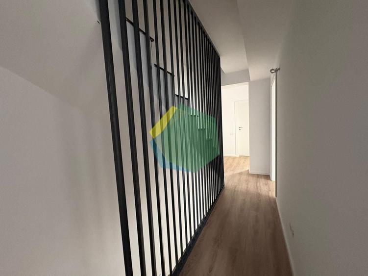 Duplex cu 5 camere cu Canalizare în Central
