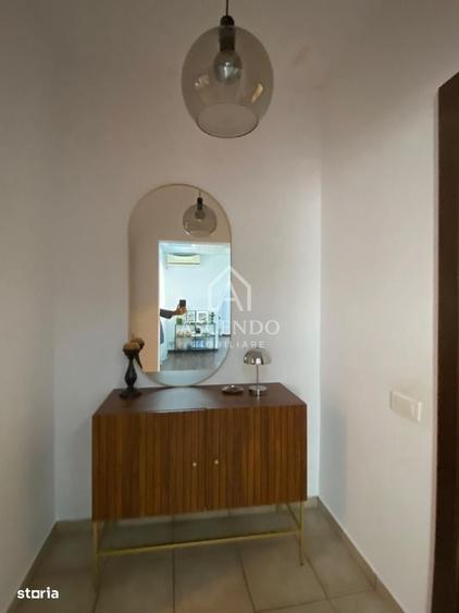 Apartament cu 4 camere în Arcul de Triumf