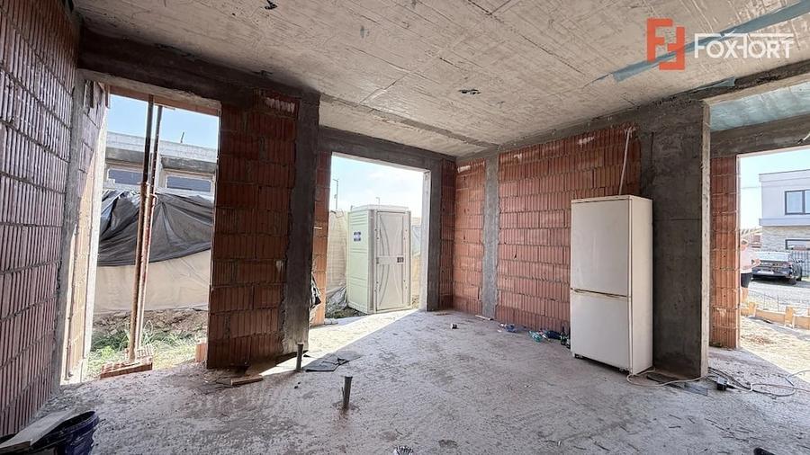 Duplex de vanzare, 5 camere despartit prin camera tehnica - Mosnita Noua - 9