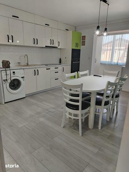 Apartament cu 2 camere decomandat în Traian