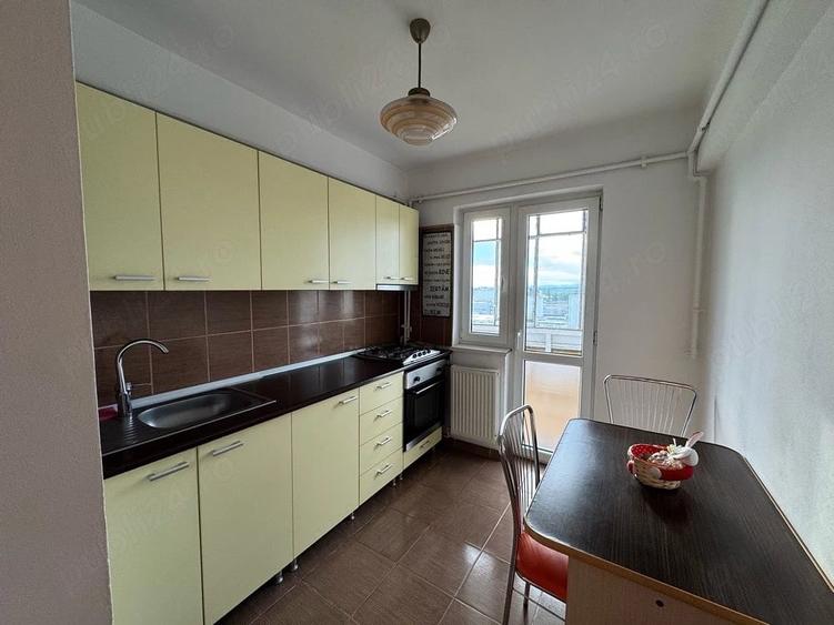 Apartament cu 2 camere decomandat în Republicii