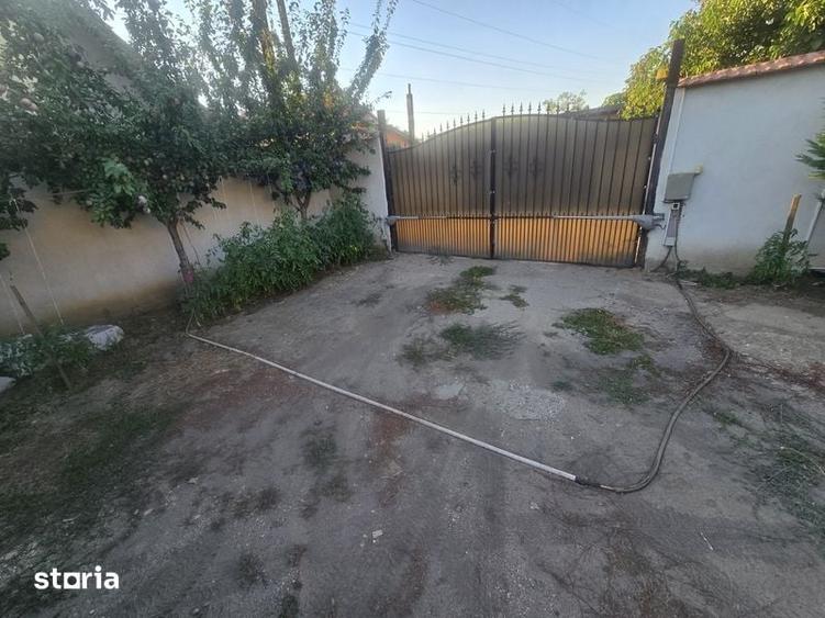 Teren de 300 mp, în Bariera Vâlcii