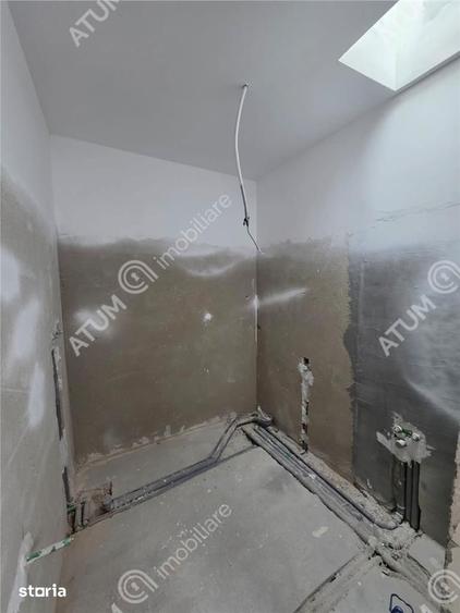 Apartament cu 2 camere decomandat în Vest