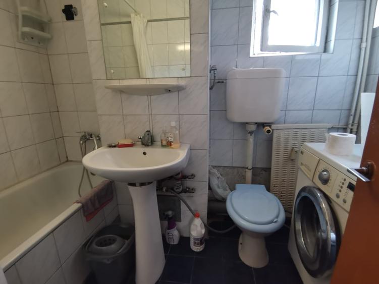 Garsonieră decomandată în Lujerului