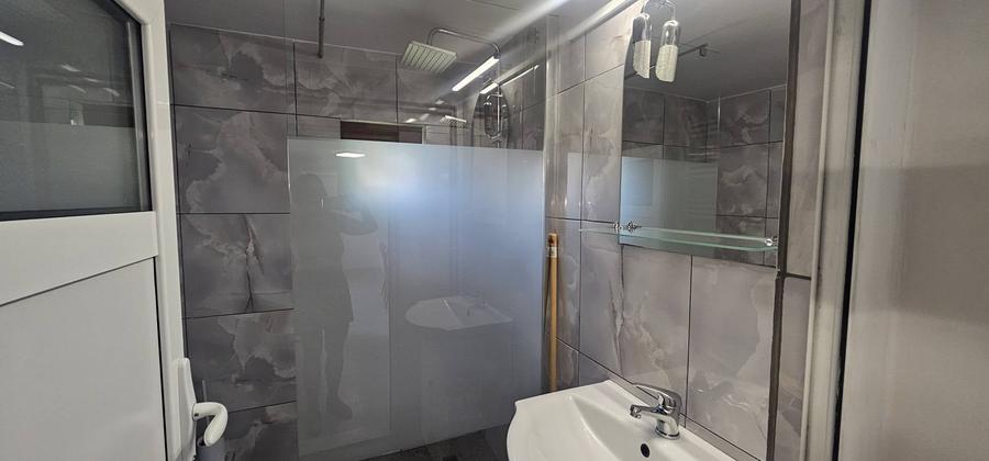 Apartament cu 3 camere în Mărăști