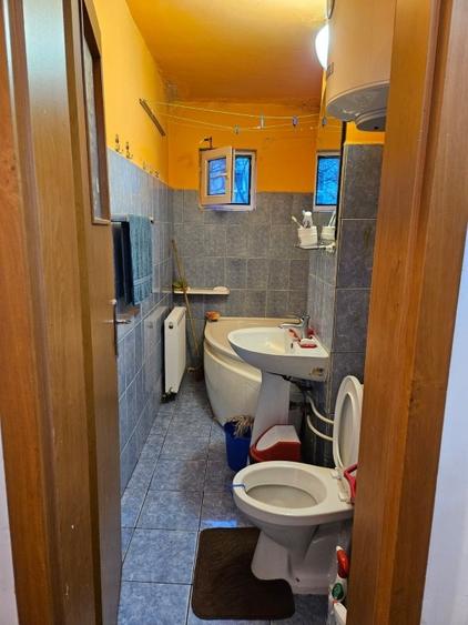 Garsonieră decomandată, mobilată în Gorjului