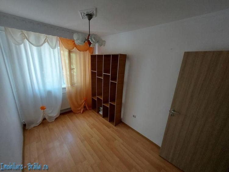 Apartament cu 3 camere decomandat în Vidin-Progresul