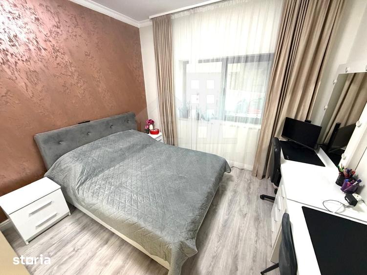 Apartament cu 3 camere decomandat în Craiovița Nouă