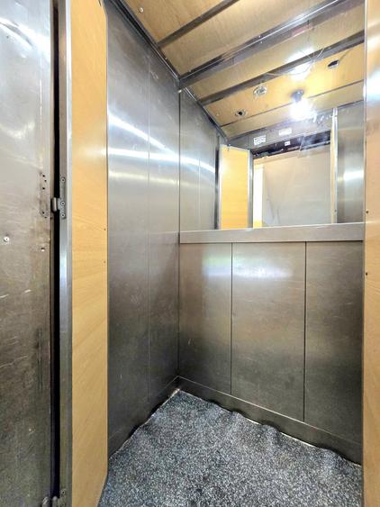 Apartament cu 2 camere semidecomandat, mobilat în Titan