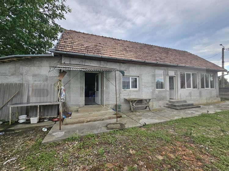 Casă individuală cu 3 camere cu Teren 2698 Mp în Ocna Mureș