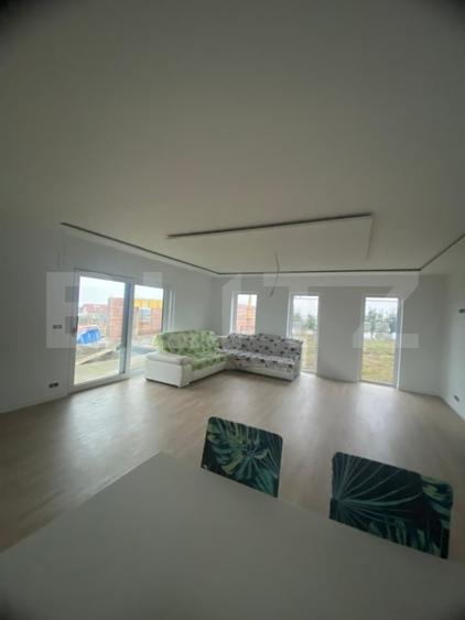 Casă individuală cu 5 camere cu Teren 963 Mp în Bosanci