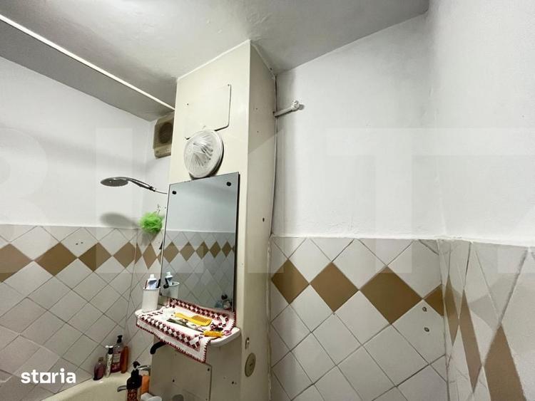 Apartament cu 4 camere decomandat în Central