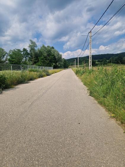 Teren de 1615 mp, în Mihăești