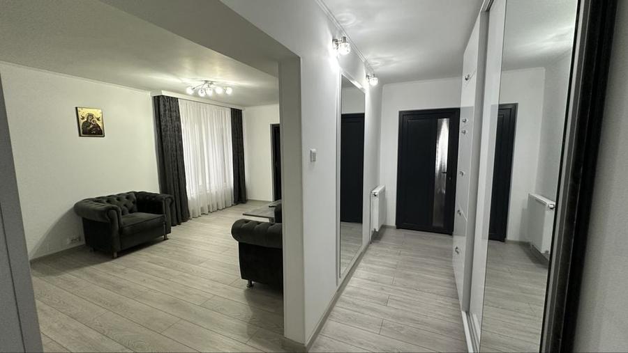 Apartament cu 3 camere decomandat în Central