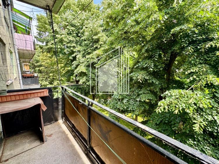 Apartament cu 2 camere semidecomandat, mobilat în Burdea
