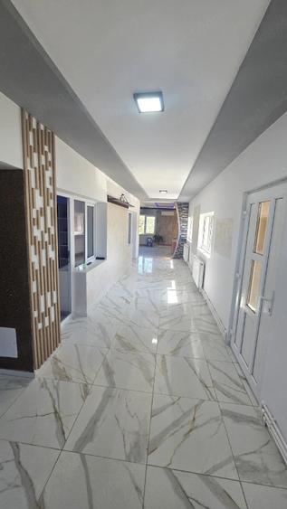 Casă cu 3 camere cu Teren 790 Mp în Poarta Albă