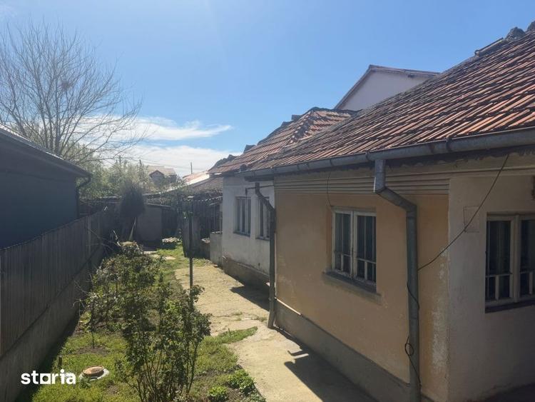 Casă cu 3 camere cu Teren 240 Mp în Brestei