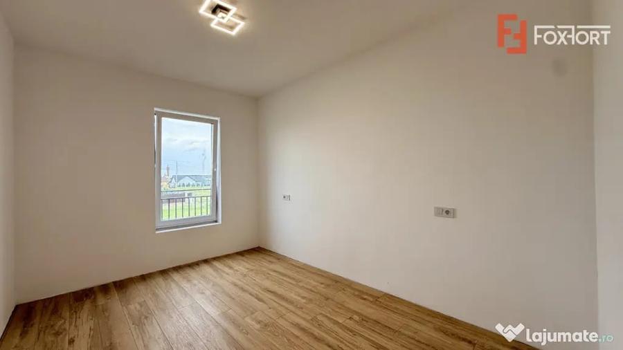 Casă cu 4 camere cu Teren 265 Mp în Moșnița Nouă