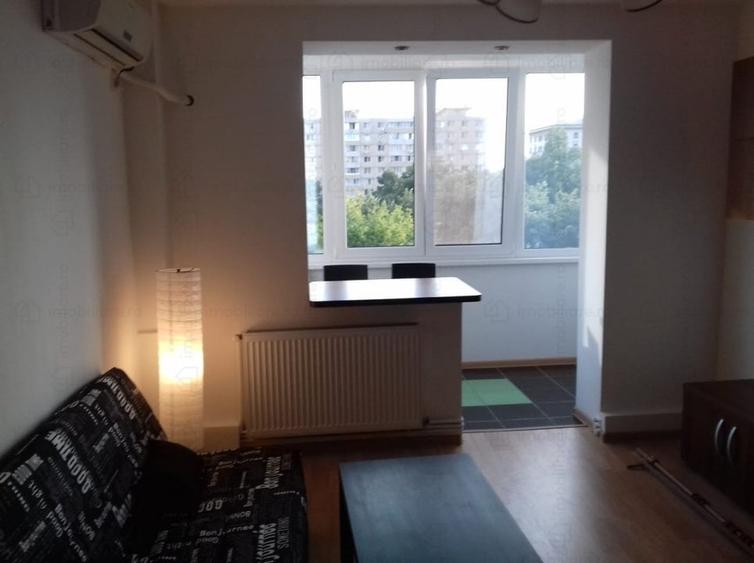 Apartament cu 2 camere semidecomandat în Gara de Nord