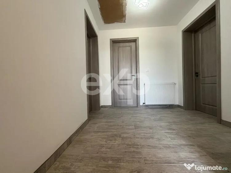 Casă cu 4 camere cu Teren 861 Mp în Cuparu
