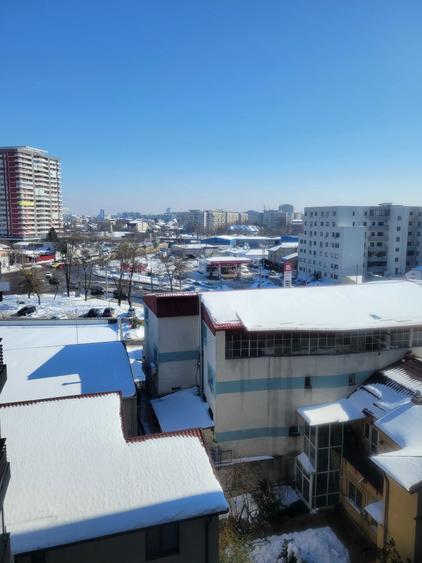 Apartament cu 2 camere semidecomandat în Jiului
