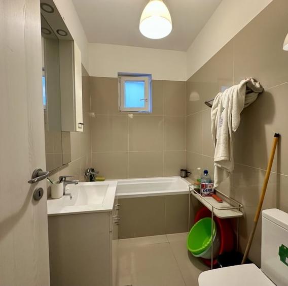 Apartament cu 2 camere decomandat în Militari