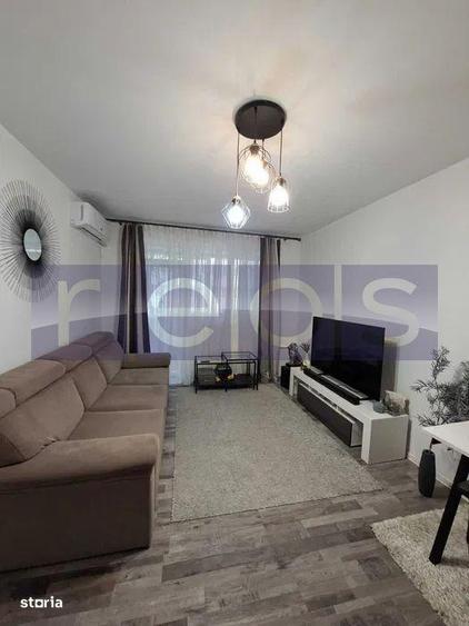 Apartament cu 3 camere decomandat, mobilat în Colentina